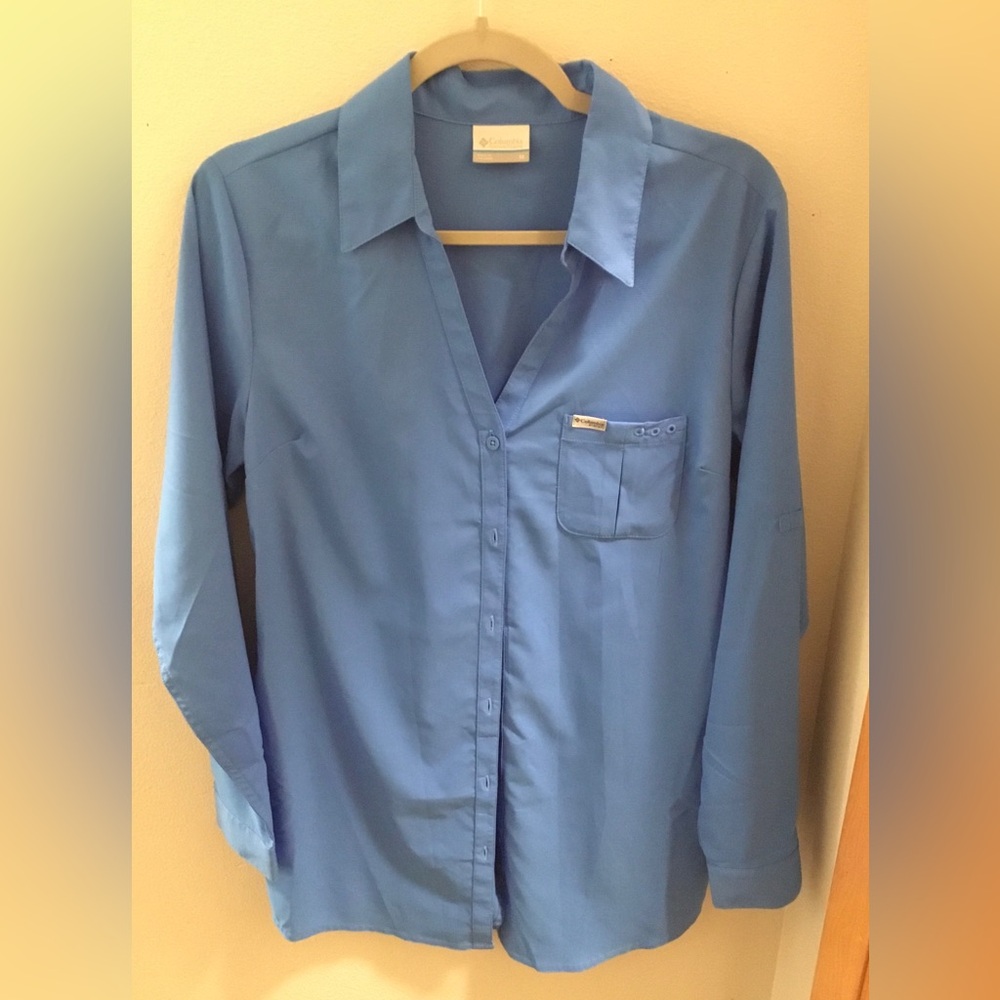 Women’s Columbia Sportswear Company button down